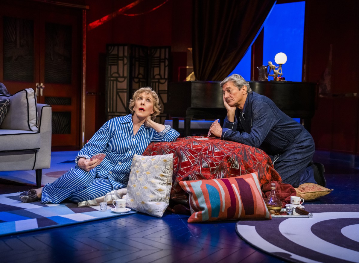 Patricia Hodge and NIgel Havers in Private Lives - Credit: Theatre Royal Bath