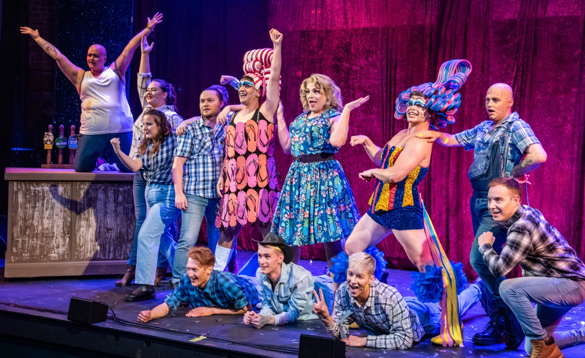 Cast of Priscilla Queen of the Desert