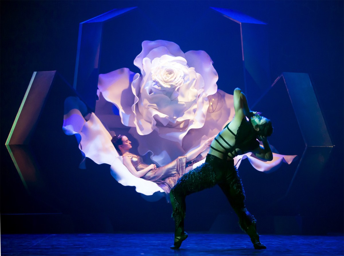 Dreda Blow as Beauty and Ashley Dixon as the Beast in Beauty & the Beast - Photo: Emma Kauldhar