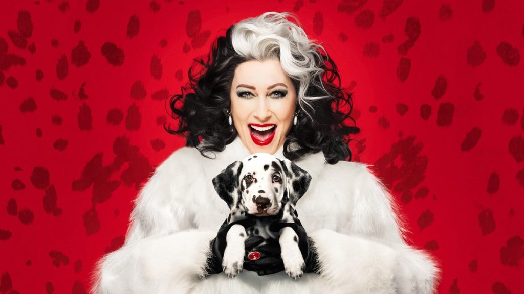 Faye Tozwer as Cruella De Ville in 101 Dalmatians - Photo courtesy Norwich Theatre