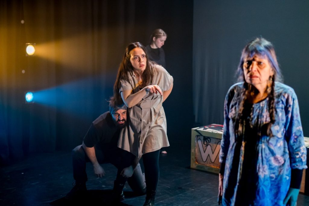 3 Migrant Women - Photo: Richard Jarmy.